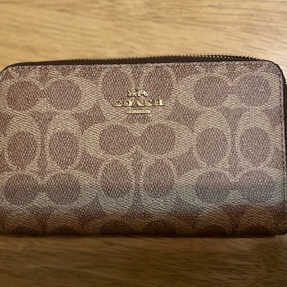 Coach Brown Signature Zip Wallet - Picture 10 of 11